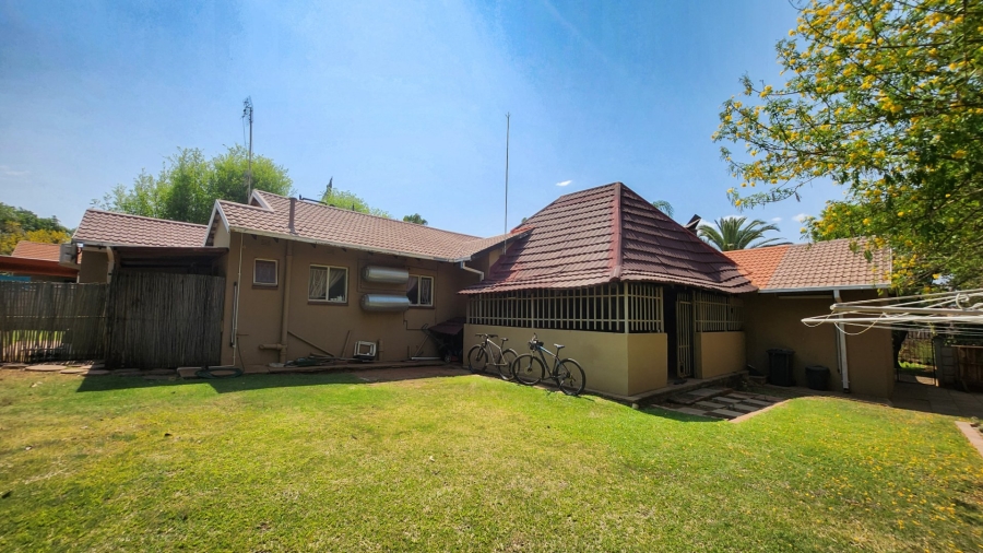 4 Bedroom Property for Sale in Wilkoppies North West